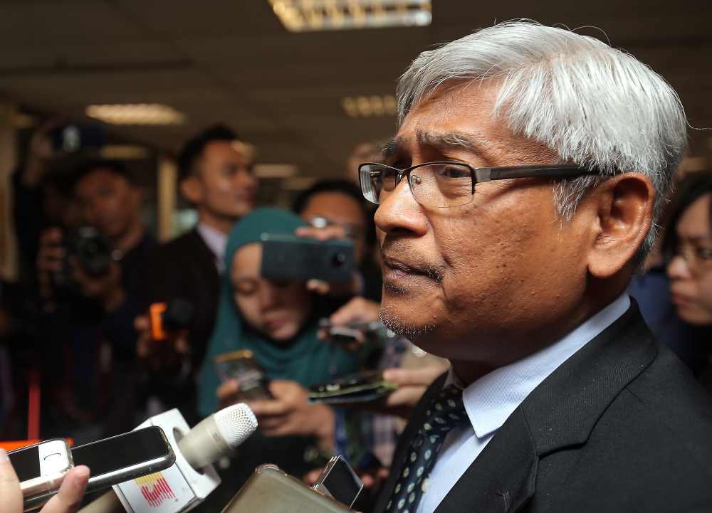 Perak state executive councillor Abdul Aziz Bari speaks to reporters in Ipoh April 18,2019. u00e2u20acu2022 Picture by Farhan Najib