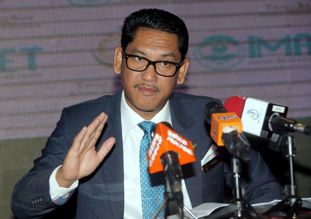 Perak Mentri Besar Datuk Seri Ahmad Faizal Azumu speaks during a press conference in Tapah April 26, 2019. u00e2u20acu2022 Picture by Farhan Najib