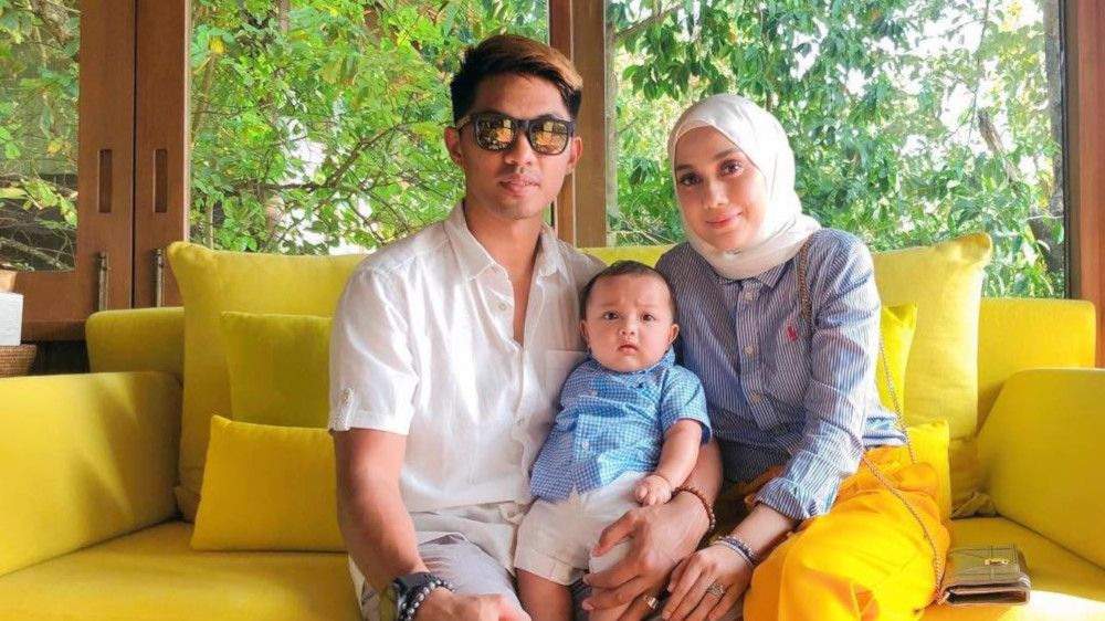 The family pictured on a holiday in Koh Samui back in March. u00e2u20acu201d Picture from Instagram/mia.ahm4d