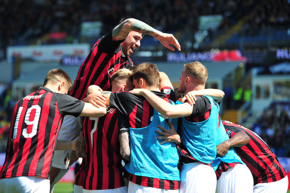 AC Milanu00e2u20acu2122s Samu Castillejo celebrates scoring their first goal with team mates after their match against Parma at the Stadio Ennio Tardini, Parma, Italy, April 20, 2019 . u00e2u20acu201d Reuters picnn