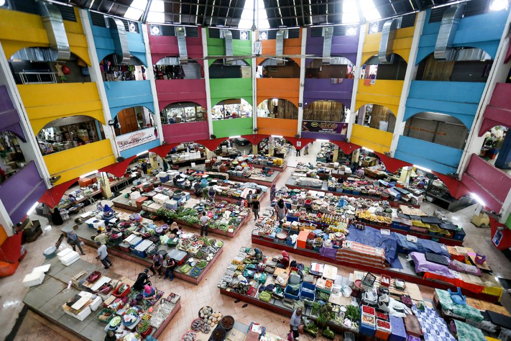 A general view of the Siti Khadijah Market that serves as a tourist attraction as well as a wet and dry market for locals in Kota Bharu April 5, 2019. u00e2u20acu201d Picture by Sayuti Zainudin
