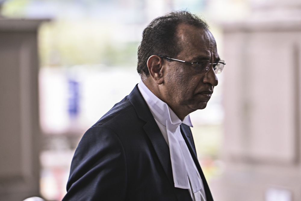 Datuk V. Sithambaram is pictured at the Kuala Lumpur Court Complex April 26, 2019. ― Picture by Shafwan Zaidon
