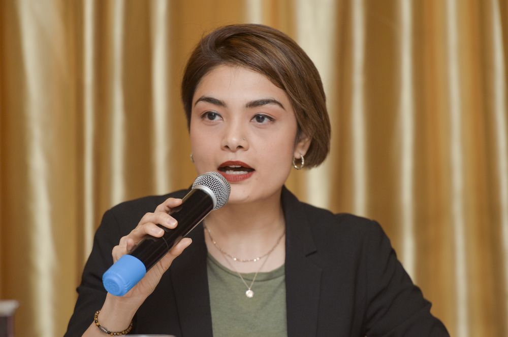 Broadcast journalist Tehmina Kaoosji speaks during the Report Launch and Roundtable Discussion in Kuala Lumpur April 12, 2019. ― Picture by Mukhriz Hazim