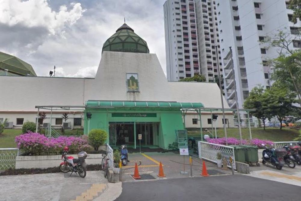 Ab Mutalif Hashim, former chairman of Masjid Darussalamu00e2u20acu2122s management board, stole money belonging to the mosque but his lawyer argued that he used the money mainly to help the poor. u00e2u20acu201d Google Maps pic via TODAY