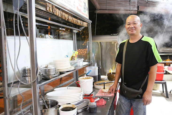 Yong Teik Keong runs Restoran Da Shi Xiong where he serves a no-frills dinner menu.