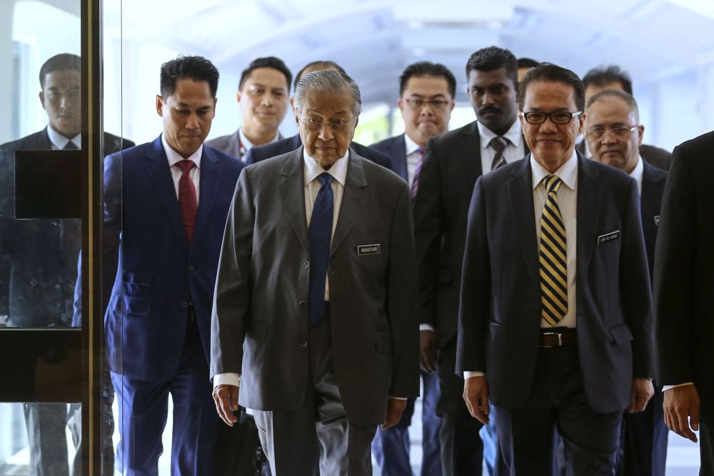 Prime Minister Tun Dr Mahathir Mohamad arrives at Parliament April 4, 2019. u00e2u20acu201d Picture by Yusof Mat Isa