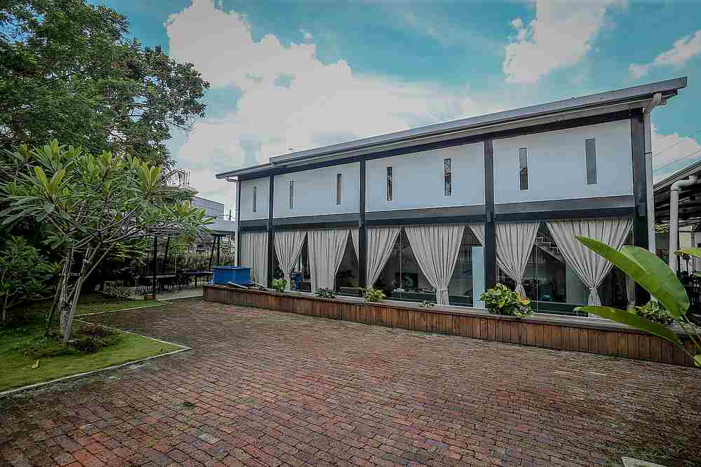 The Mansion has a bright and airy atmosphere where plenty of light filters into the rooms. — Picture by Firdaus Latif