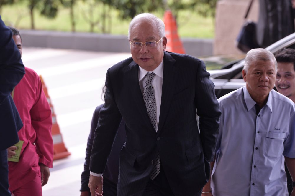 Datuk Seri Najib Razak arrives at the Kuala Lumpur Court Complex April 26, 2019. u00e2u20acu2022 Picture by Shafwan Zaidon 
