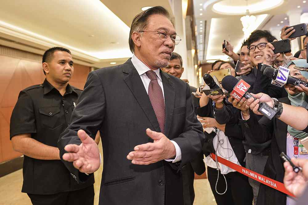 Port Dickson MP Datuk Seri Anwar Ibrahim speaks to reporters at Parliament on April 11, 2019. u00e2u20acu2022 Picture by Miera Zulyana