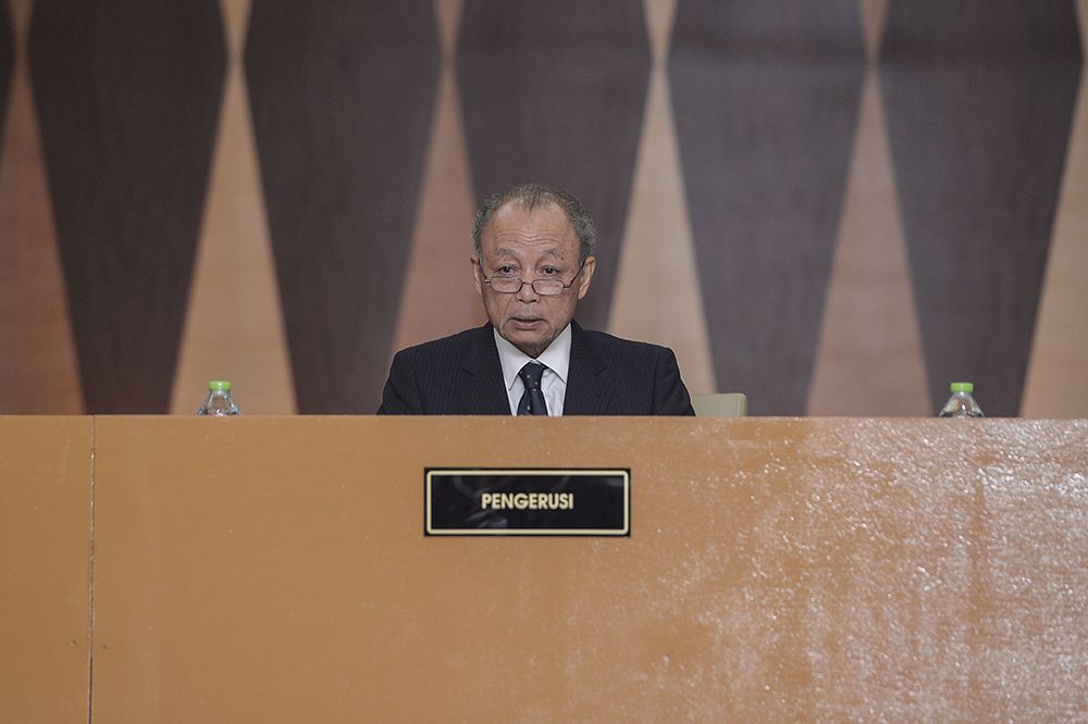 Tun Arifin Zakaria is pictured during the Wang Kelian RCIu00e2u20acu2122s first hearing at the Home Ministry in Putrajaya April 17, 2019. u00e2u20acu201d Picture by Miera Zulyana