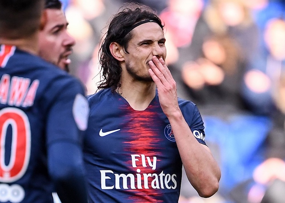 Paris Saint-Germainu00e2u20acu2122s Edinson Cavani reacts after missing an opportunity to score during the L1 match with Nice at the Parc des Princes stadium in Paris May 4, 2019. u00e2u20acu201d AFP pic