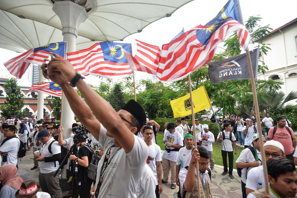 Islam Rally ‘Protect Islam’ rally-goers demands Pakatan bring closure to Adib’s ...