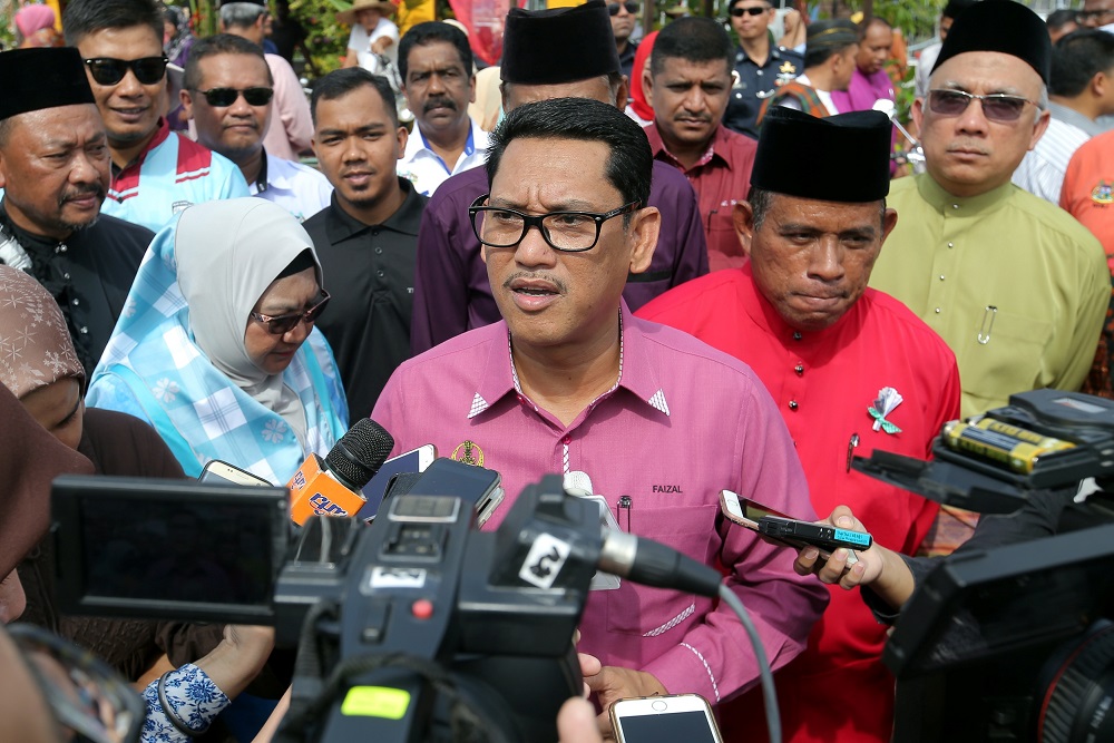 Perak Mentri Besar Datuk Seri Ahmad Faizal Azumu speaks to reporters in Ipoh May 10, 2019. u00e2u20acu201d Picture by Farhan Najib