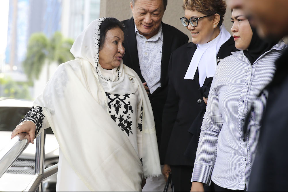 Datin Seri Rosmah Mansor leaves the Kuala Lumpur Court Complex May 10, 2019. u00e2u20acu201d Picture by Yusof Mat Isa
