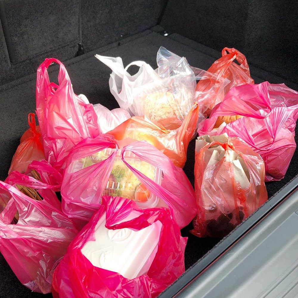 Comments on the original post claimed that the entrepreneur was indirectly promoting single-use plastic. u00e2u20acu201d Picture via Instagram/vivyyusof