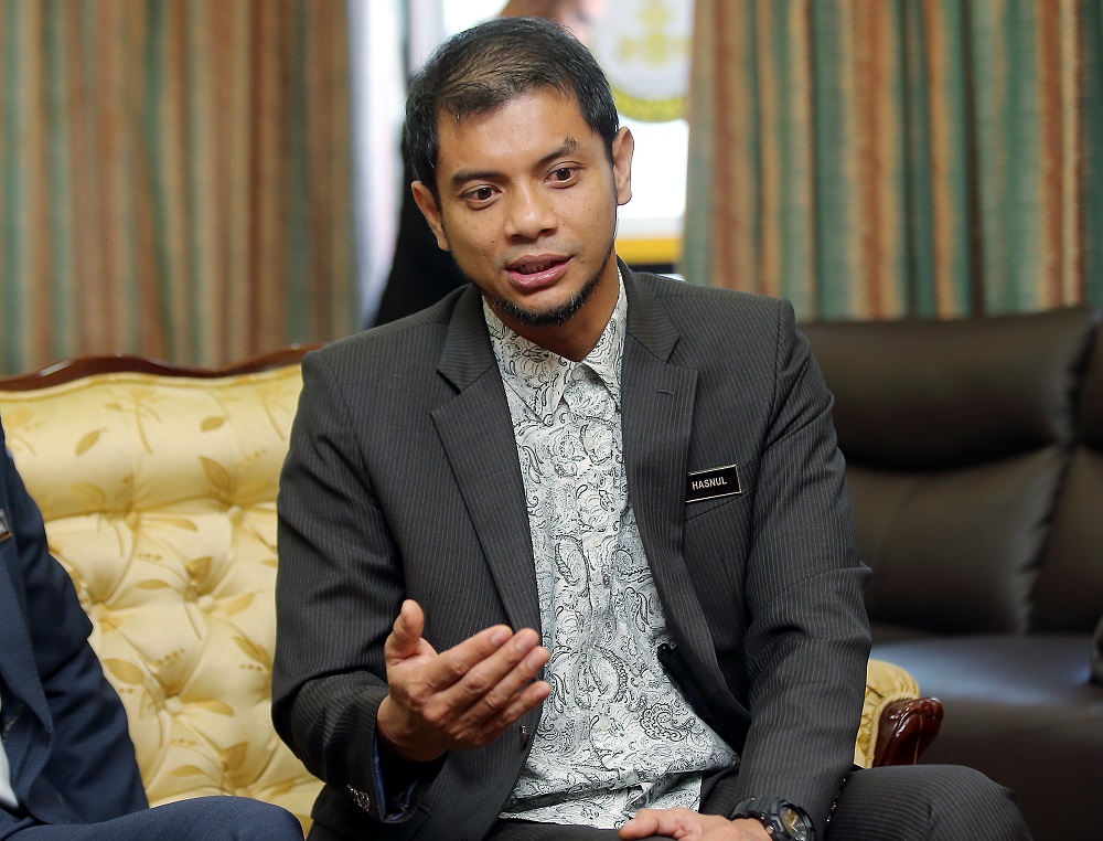 Perak State Communications, Multimedia, NGO and Cooperatives Development committee chairman Hasnul Zulkarnain Abdul Munaim speaking to the press in Ipoh May 14, 2019. u00e2u20acu201d Picture by  Farhan Najib