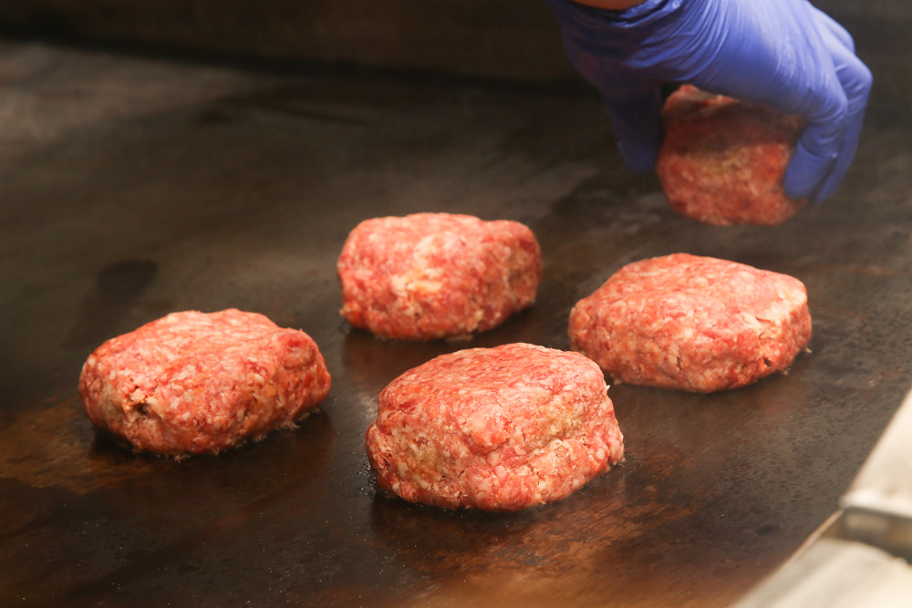The beef patties in myBurgerLab use a 80:20 ratio of meat and fats.