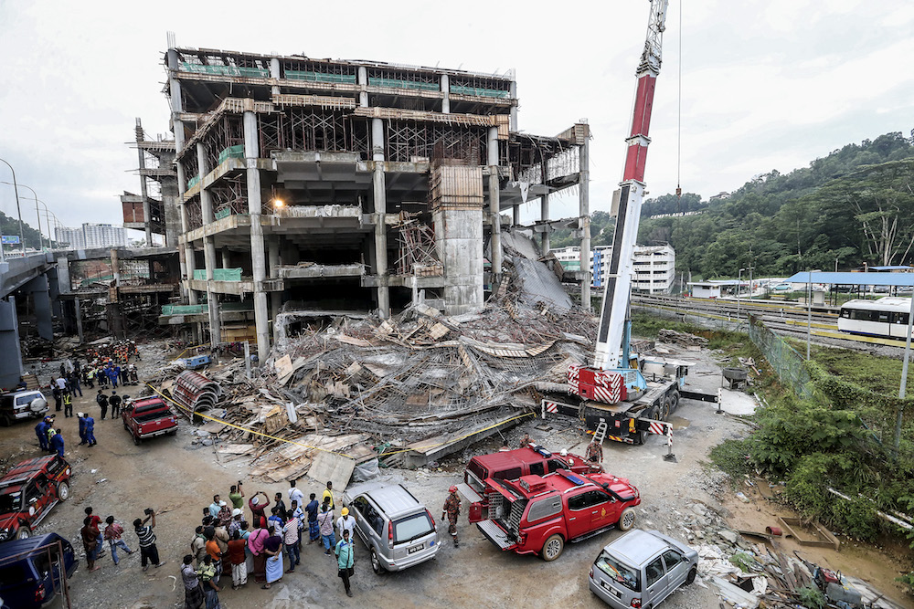 General view of the site of the Gombak Integrated Transport Terminal car park collapse in Kuala Lumpur May 23, 2019. u00e2u20acu201d Picture by Firdaus Latif
