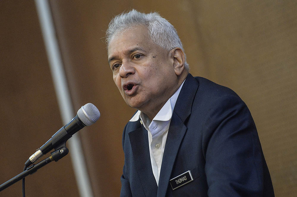 Tommy Thomas speaks during the launch of the Suaram Human Rights Report 2018 in Kuala Lumpur May 28, 2019. — Picture by Miera Zulyana