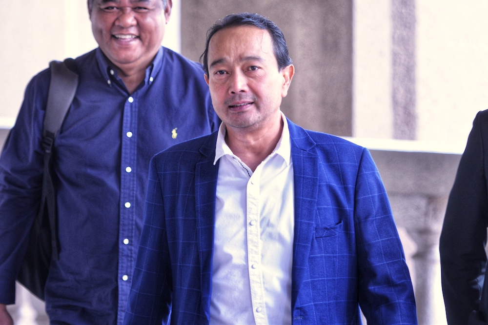 Former Ihsan Perdana Sdn Bhd (IPSB) managing director, Datuk Dr Shamsul Anwar Sulaiman, leaves the Kuala Lumpur Court Complex May 28, 2019. u00e2u20acu201d Picture by Shafwan Zaidon
