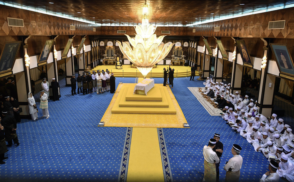 Sultan Ahmad Shah Al-Musta’in Billah ibni Almarhum Sultan Abu Bakar lies in state at Istana Abu Bakar in Pekan May 22, 2019. — Bernama pic