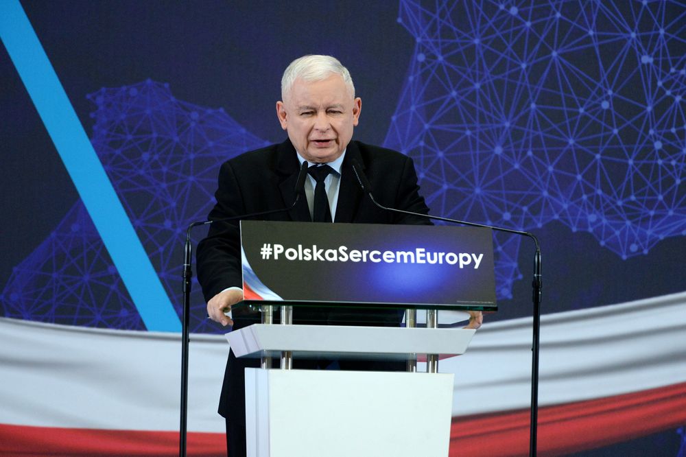 Jaroslaw Kaczynski, leader of the ruling Law and Justice party (PiS), delivers a speech during the partyu00e2u20acu2122s convention in Szczecin, Poland May 12, 2019. u00e2u20acu201d Agencja Gazeta/Krzysztof Hadrian picture via Reuters