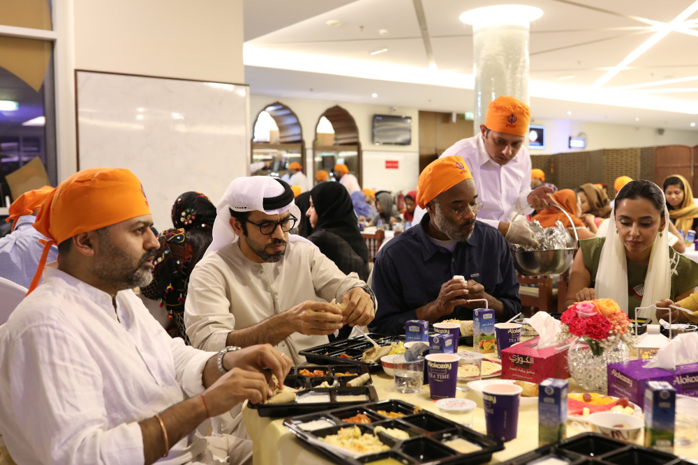 Visitors gather to break their fast at the GuruNanak Darbar Sikh temple, during the Muslim holy month of Ramadan in Dubai, United Arab Emirates May 23, 2019. u00e2u20acu201d Reuters pic 