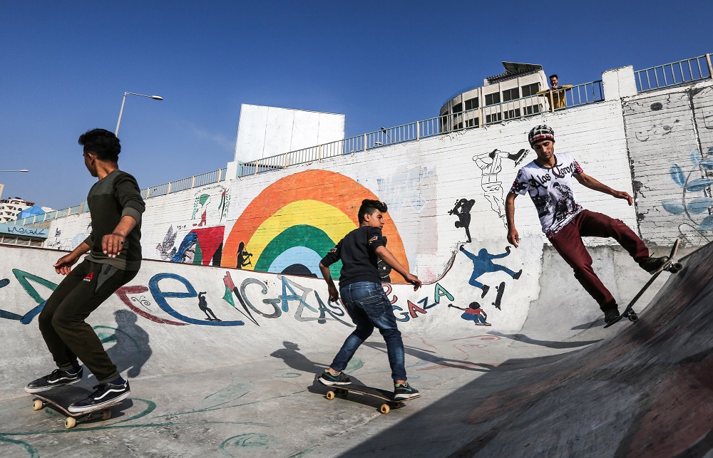 Palestinian youths ride their skateboards near the sea port of Gaza City March 20, 2019. u00e2u20acu201d AFP pic      