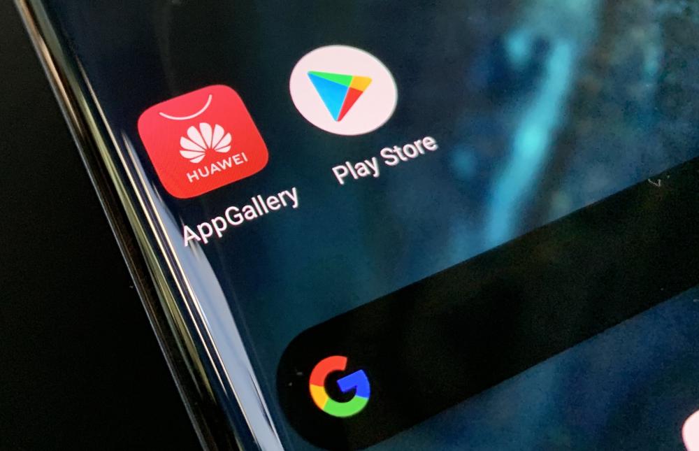 For now, Huawei will continue to provide security updates and services for its smartphones and tablets. u00e2u20acu2022 Picture via SoyaCincau