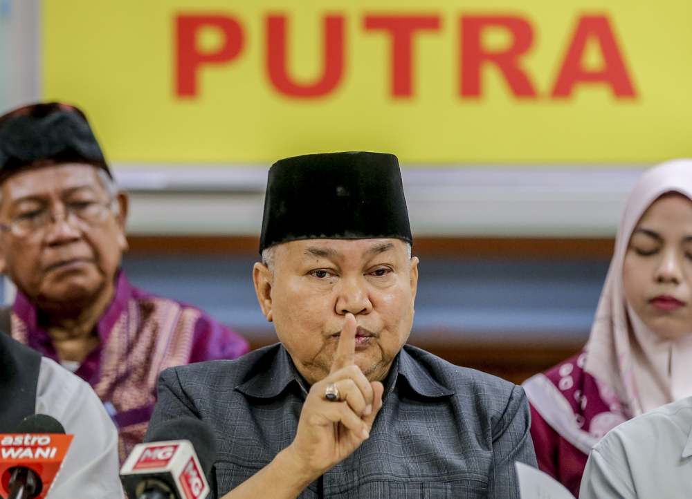 Parti Bumiputera Perkasa Malaysia (Putra) president Ibrahim Ali speaks during a press conference in Kuala Lumpur May 9, 2019. u00e2u20acu2022 Picture by Firdaus Latif