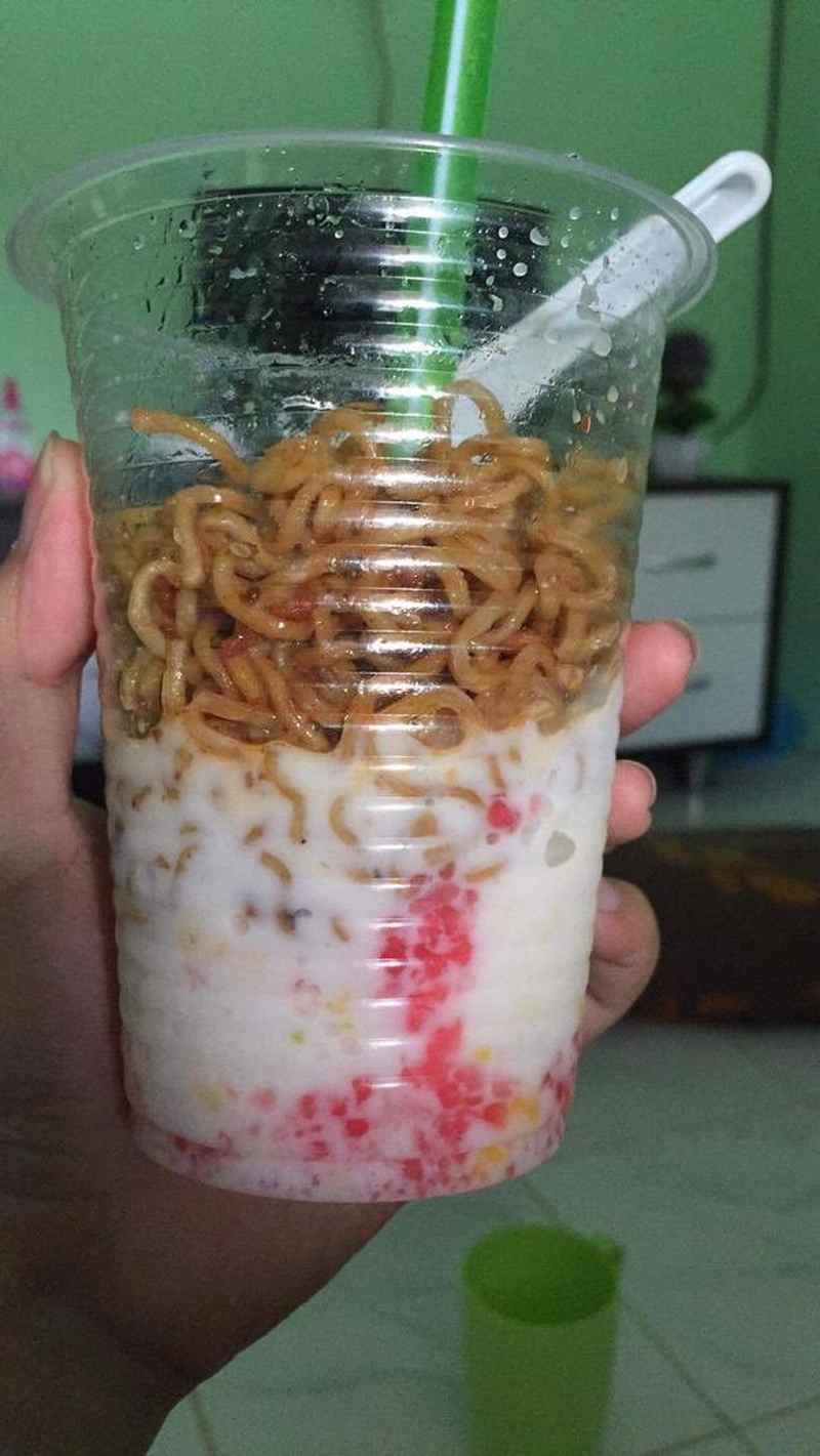 The Twitter user dubbed this as his u00e2u20acu02dcdessertu00e2u20acu2122 for the day. u00e2u20acu201d Picture via Twitter/YipOhYip