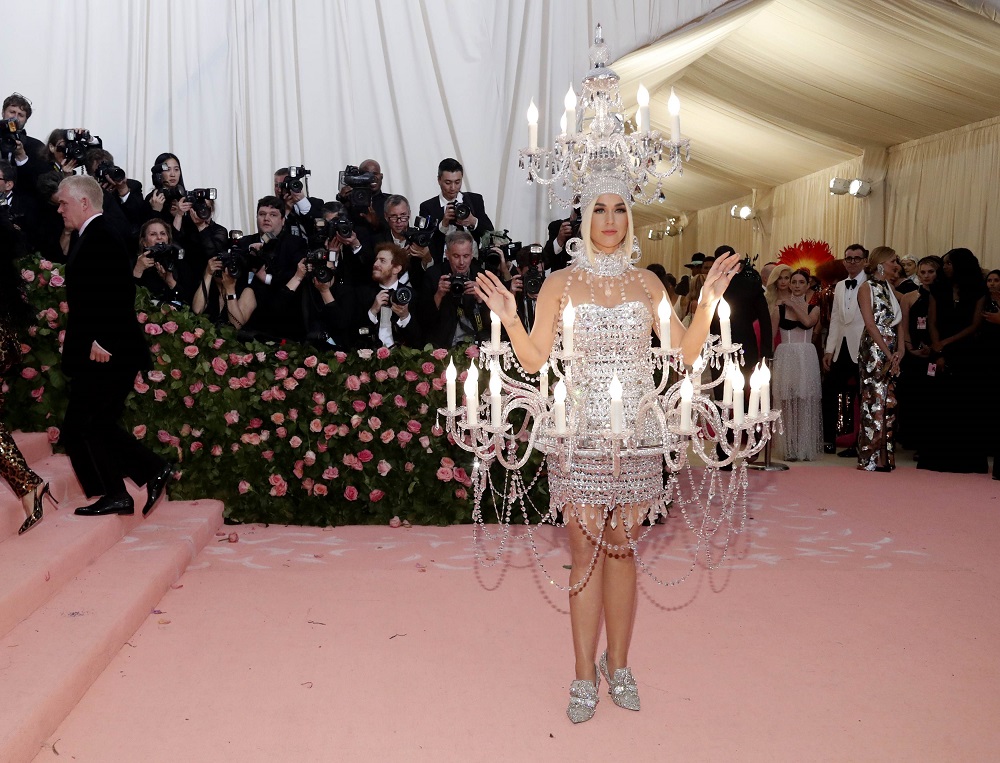 Katy Perry arrives for the Met Gala in New York May 6, 2019. — Reuters pic     