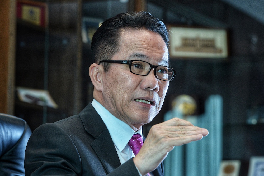 Datuk Liew Vui Keong speaks to reporters at the Prime Ministeru00e2u20acu2122s Office in Putrajaya May 8, 2019. u00e2u20acu201d Picture by Shafwan Zaidon