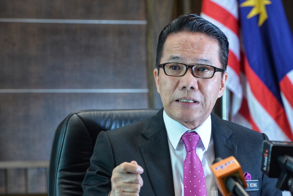 Datuk Liew Vui Keong speaks to reporters at the Prime Ministeru00e2u20acu2122s Office in Putrajaya May 8, 2019. u00e2u20acu201d Picture by Shafwan Zaidon