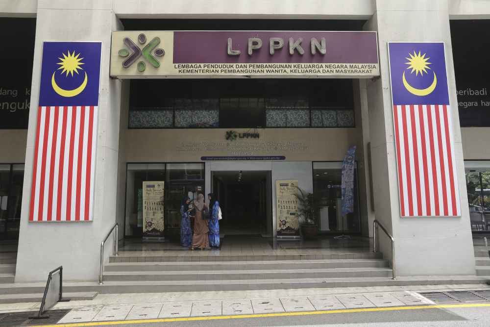 Several sexual and reproductive health advocates expressed apprehension in having a politician without the relevant expertise appointed as LPPKN chairman, suggesting that some policies may be rolled back resulting in Malaysia’s regression in terms of sexual and reproductive health and women’s rights. ― Picture by Yusof Mat Isa