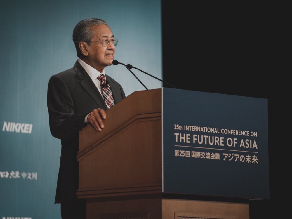 Prime Minister Tun Dr Mahathir Mohamad says the government needs three years to reduce the national debt to ceiling level of 54 per cent of the gross domestic product from 80 per cent. u00e2u20acu2022 Picture via Twitter/bernamadotcom