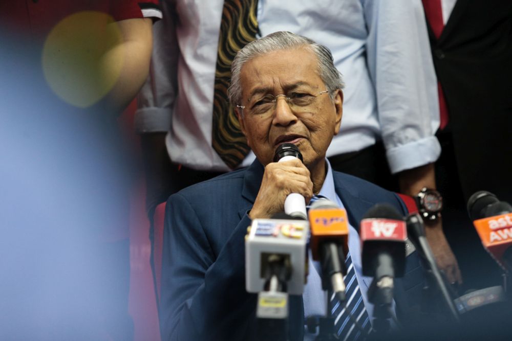 PPBM chairman Tun Mahathir Mohamed speaks to reporters during a press conference in the Yayasan Selangor building May 28,2019. u00e2u20acu201d Picture by Ahmad Zamzahuri