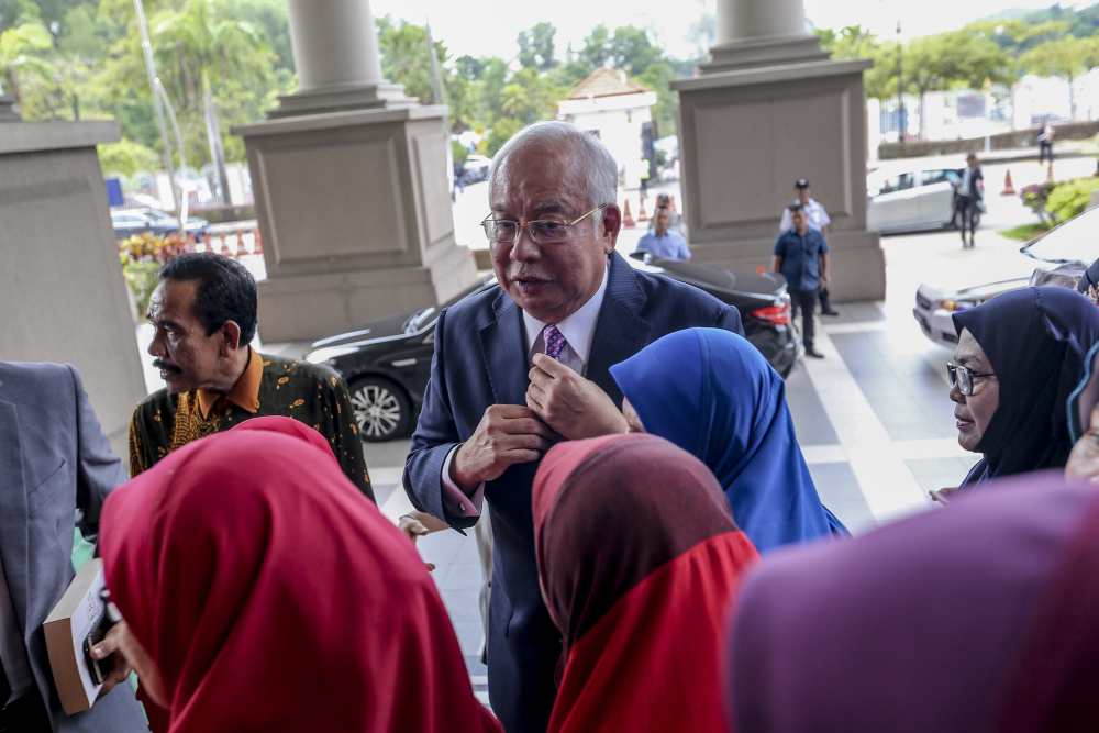 Datuk Seri Najib Razak arrives at the Kuala Lumpur Court Complex, May 2, 2019. u00e2u20acu2022 Picture by Firdaus Latif 