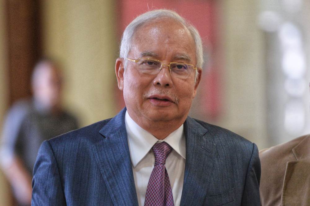 Datuk Seri Najib Razak leaves the Kuala Lumpur Court Complex May 28, 2019. — Picture by Shafwan Zaidon 