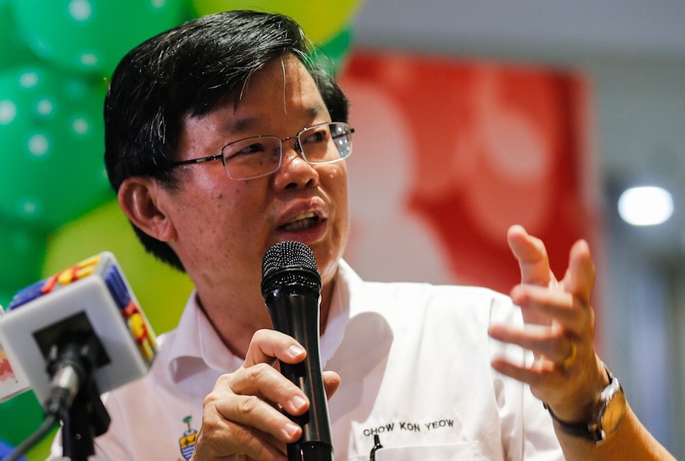 Penang Chief Minister Chow Kon Yeow speaks to reporters during the launch of the Callme Cab app in George Town May 22, 2019. u00e2u20acu201d Picture by Sayuti Zainudin
