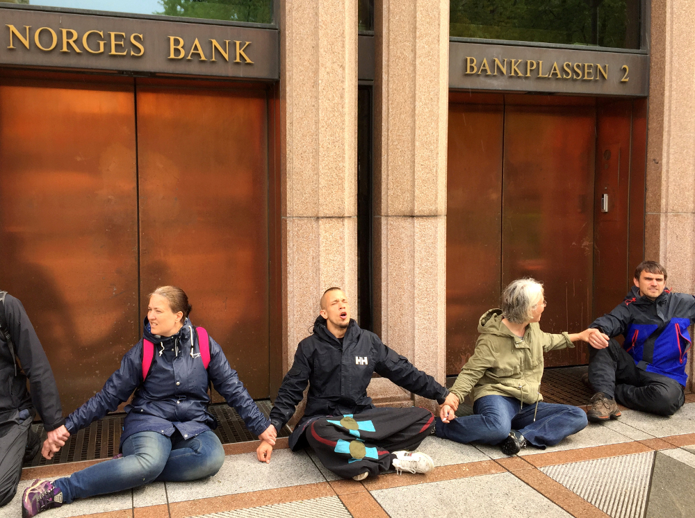 Extinction Rebellion climate activists block Norwayu00e2u20acu2122s Central Bank entrance in Oslo May 24, 2019. u00e2u20acu201d Reuters pic