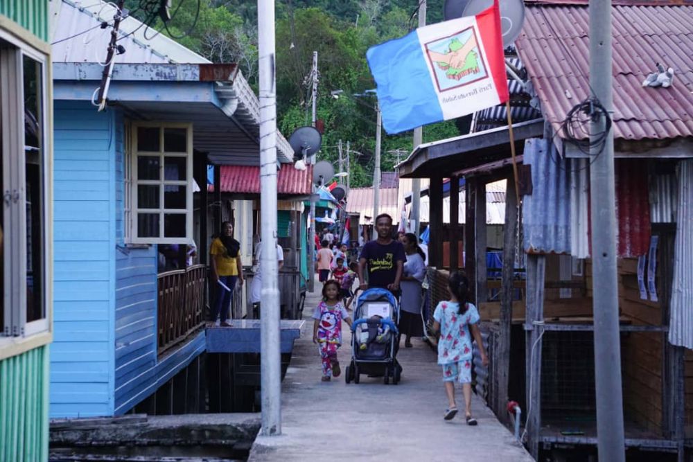 The Muslim vote has become a crucial vote bank for both DAP and PBS in the last days of the Sandakan by-election. u00e2u20acu201d Picture courtesy of Parti Bersatu Sabah