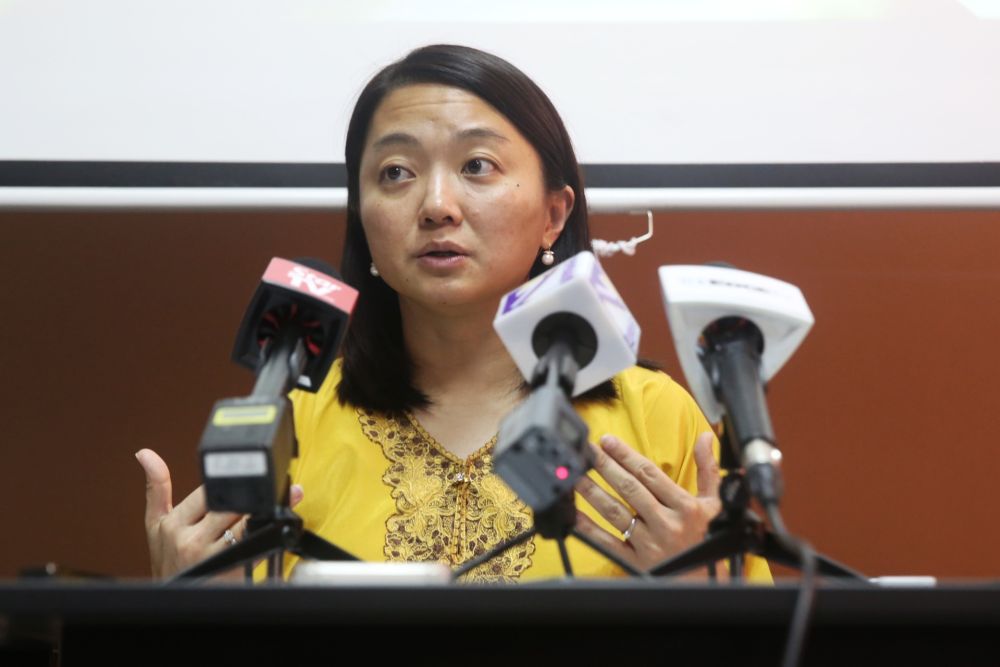 Hannah Yeoh speaks during a press conference at the C4 Center, Petaling Jaya May 15, 2019. u00e2u20acu201d Picture by Choo Choy May