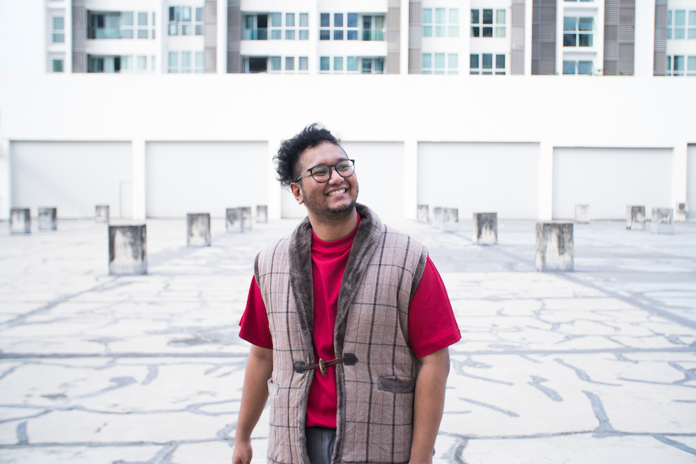 Lost Spacesu00e2u20acu2122 lead singer Sam Lopez finds lyrical inspiration from the trials of modern romance. u00e2u20acu201d Picture by Adrian Chua