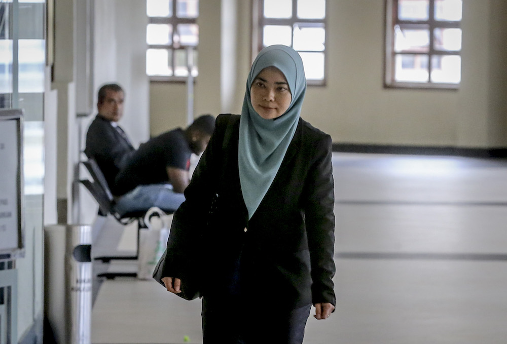 The Finance Ministry’s Strategic Investment Department deputy secretary Afidah Azwa Abdul Aziz is pictured at the Kuala Lumpur High Court Complex June 19, 2019. — Picture by Firdaus Latif