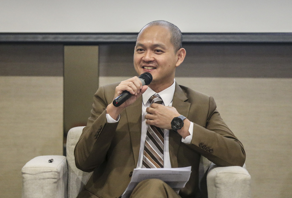 Deputy International Trade and Industry Minister Ong Kian Ming speaks during IDEAS forum ‘The Next Four Years: What Now for Malaysia?’ in Kuala Lumpur June 28, 2019. — Picture by Firdaus Latif