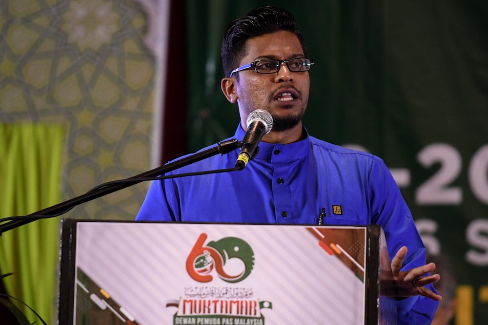 Zamri Vinoth speaks during Muktamar 2019 in Gambang, Pahang June 19, 2019. u00e2u20acu201d Picture by Ahmad Zamzahuri