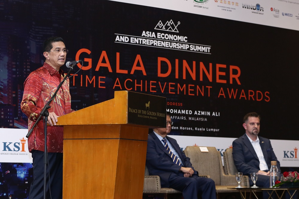 Economic Affairs Minister Datuk Seri Azmin Ali delivers his special address at the Asia Business Leadership Excellence and Lifetime Achievement Awards and gala dinner in Kuala Lumpur June 20, 2019. u00e2u20acu201d Picture by Yusof Mat Isa