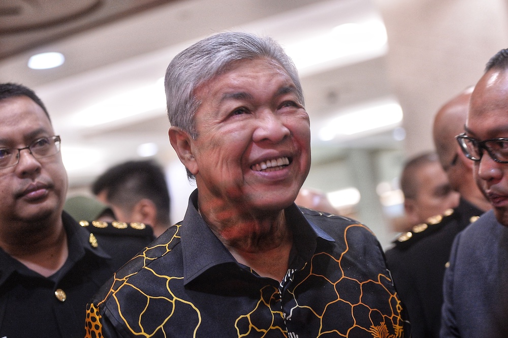 Datuk Seri Ahmad Zahid Hamidi arrives at the Kuala Lumpur High Court June 26, 2019. u00e2u20acu201d Picture by Shafwan Zaidon