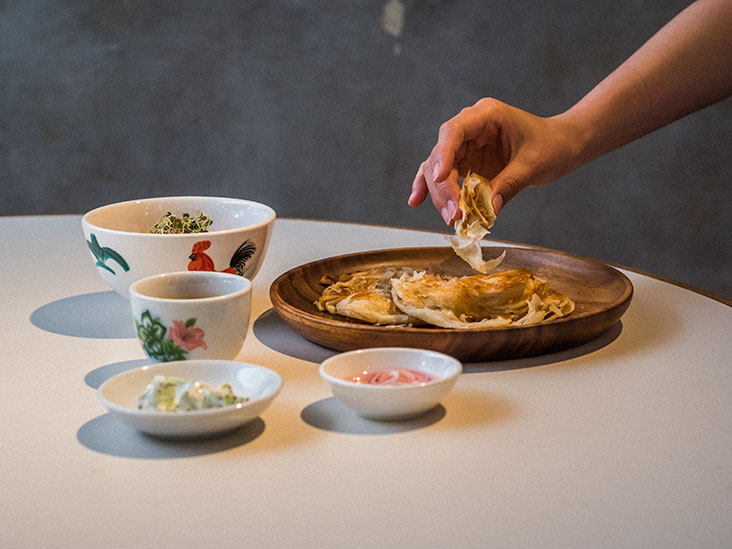 How about some 'roti canai' in Seoul?